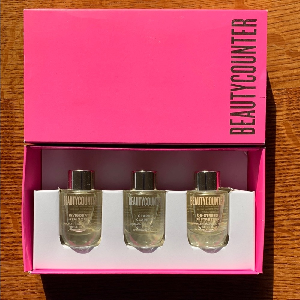 Beautycounter Bath Oil Trio in Pink Box
